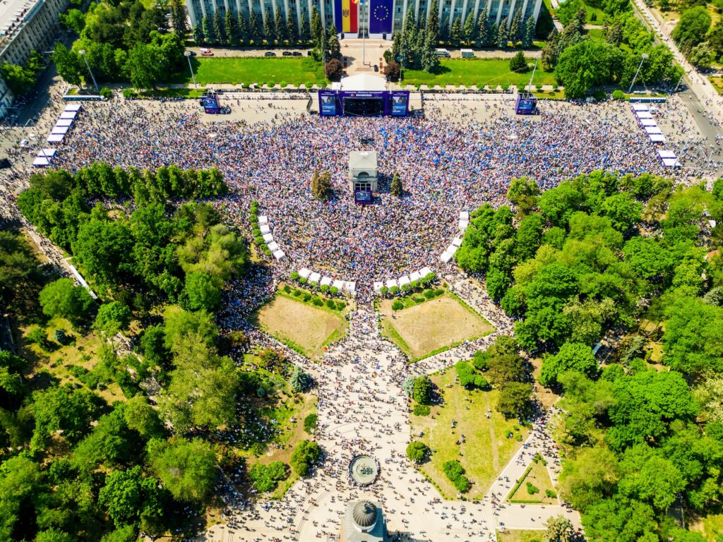 Rally in support of the country s european integra 2025 02 18 10 15 34 utc